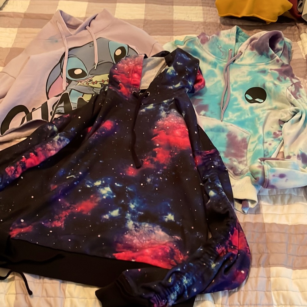Hot topic hoodie bundle alien space stitch ohana tie dye S